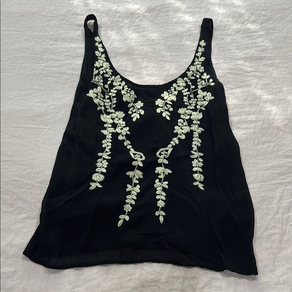 H&M Black and White Embellished Sleeveless Tank Top - Picture 1 of 3